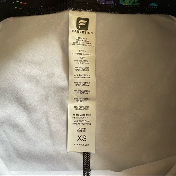 Fabletics paint splatter crop pants - Picture 4 of 4